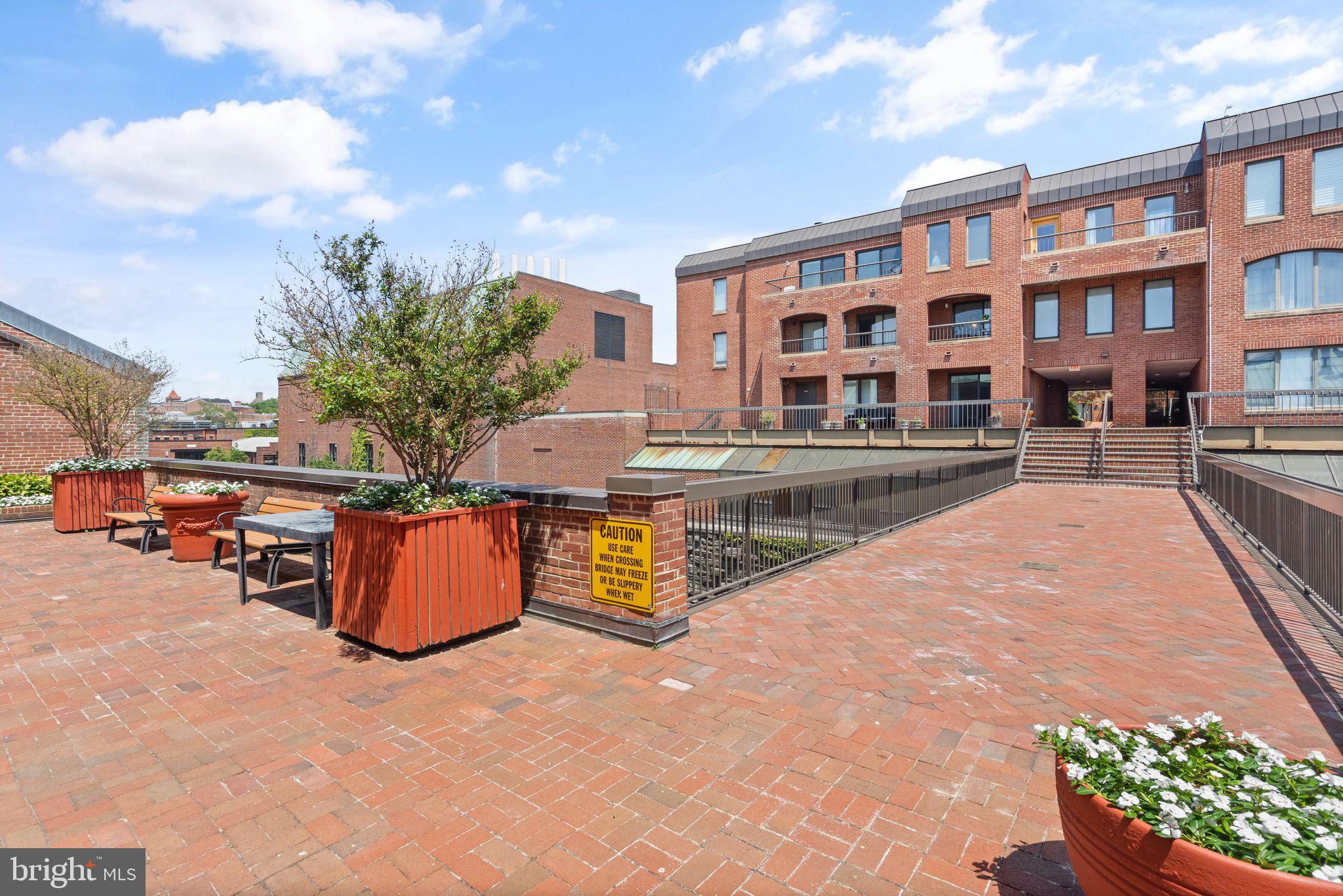 3225 Grace St NW #109