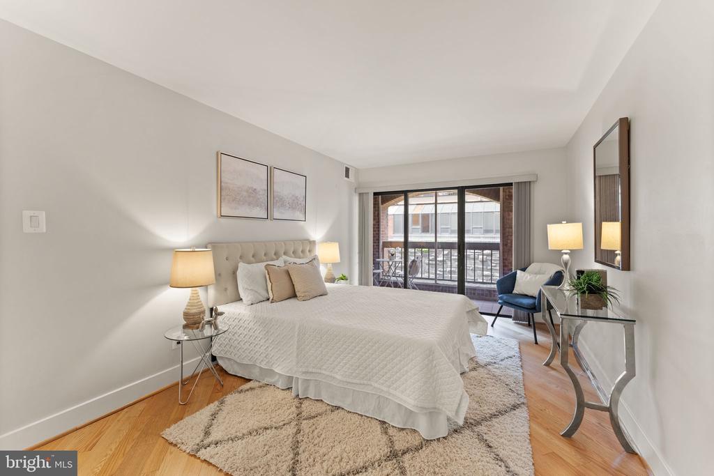 3225 Grace St NW #109
