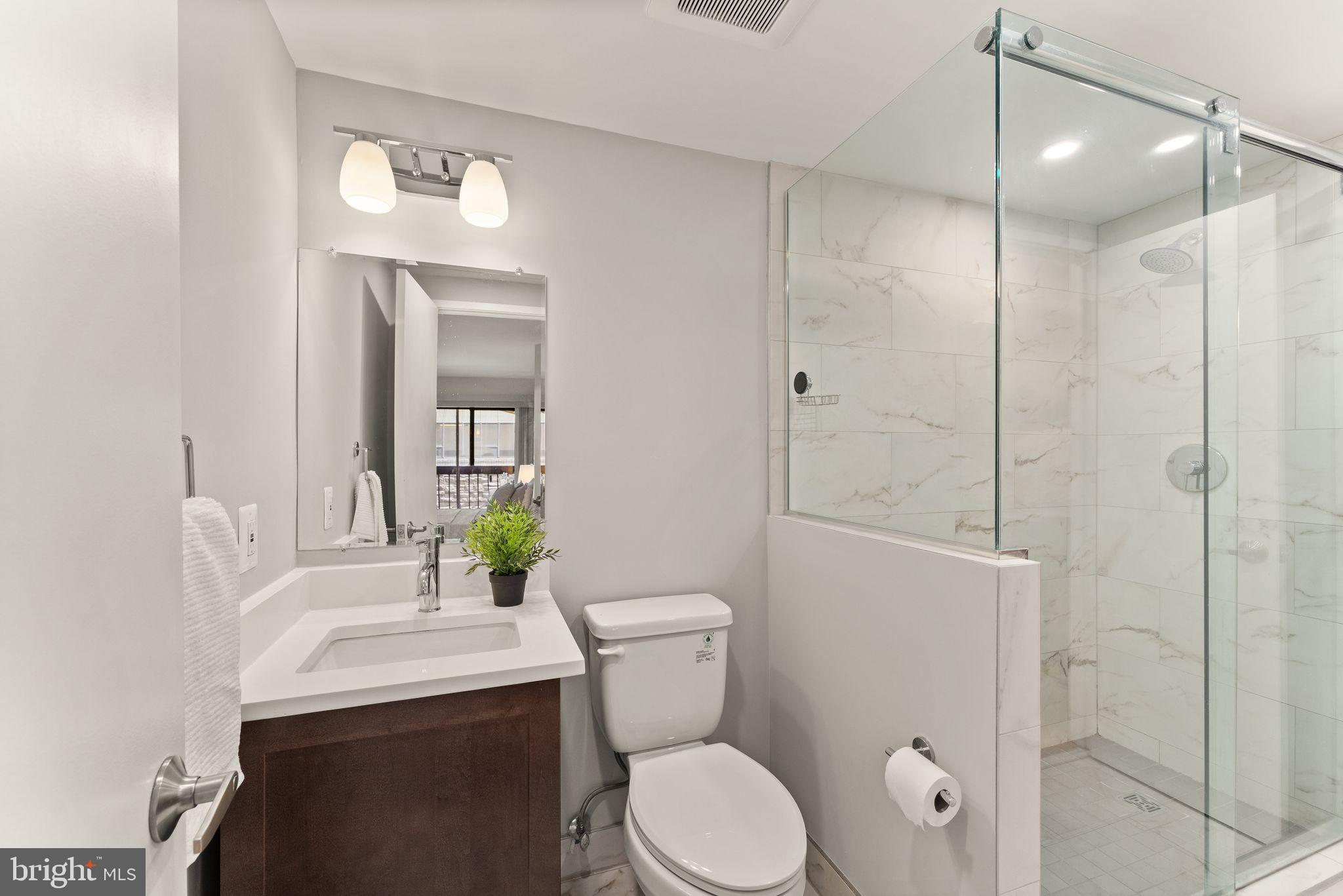 3225 Grace St NW #109