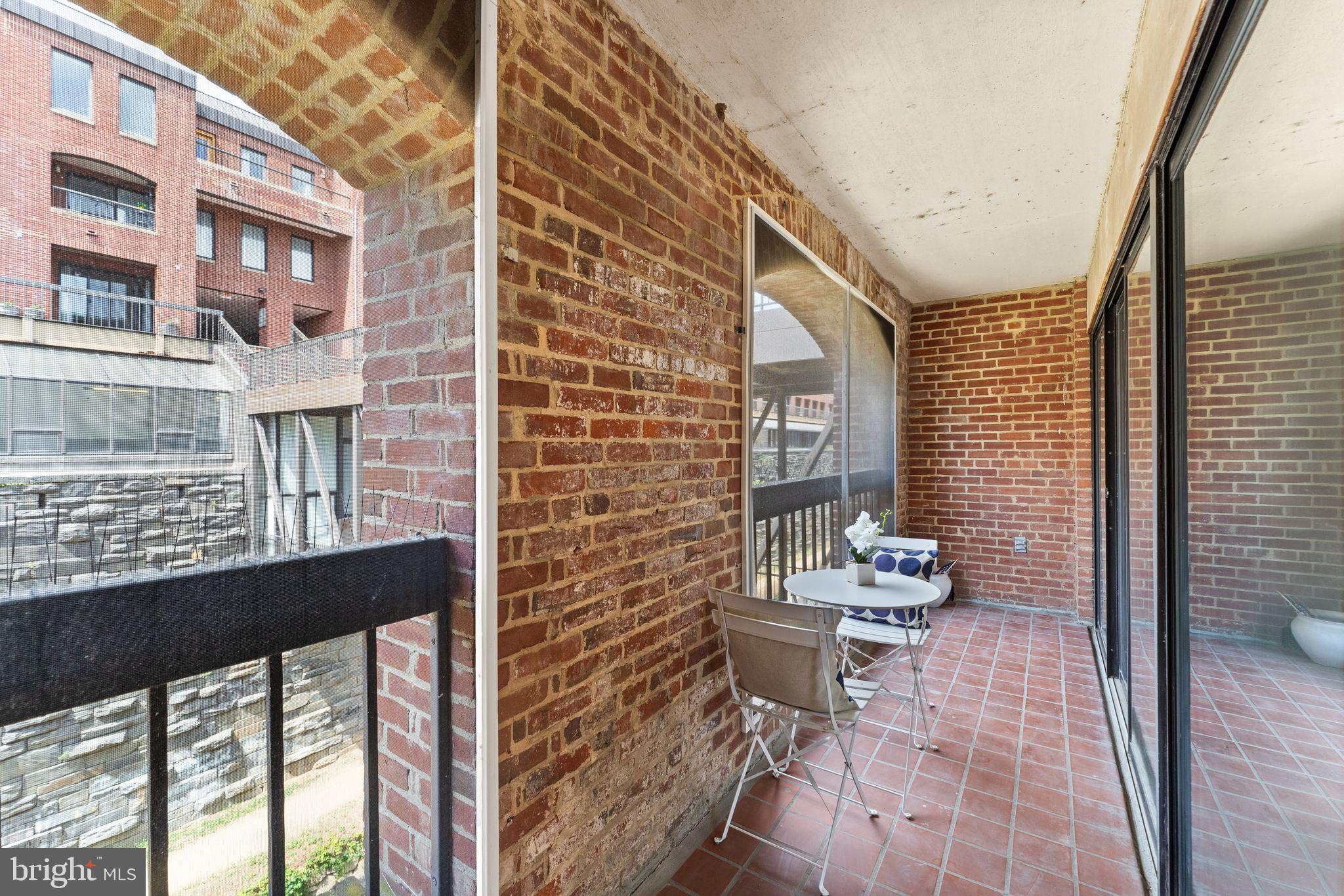 3225 Grace St NW #109