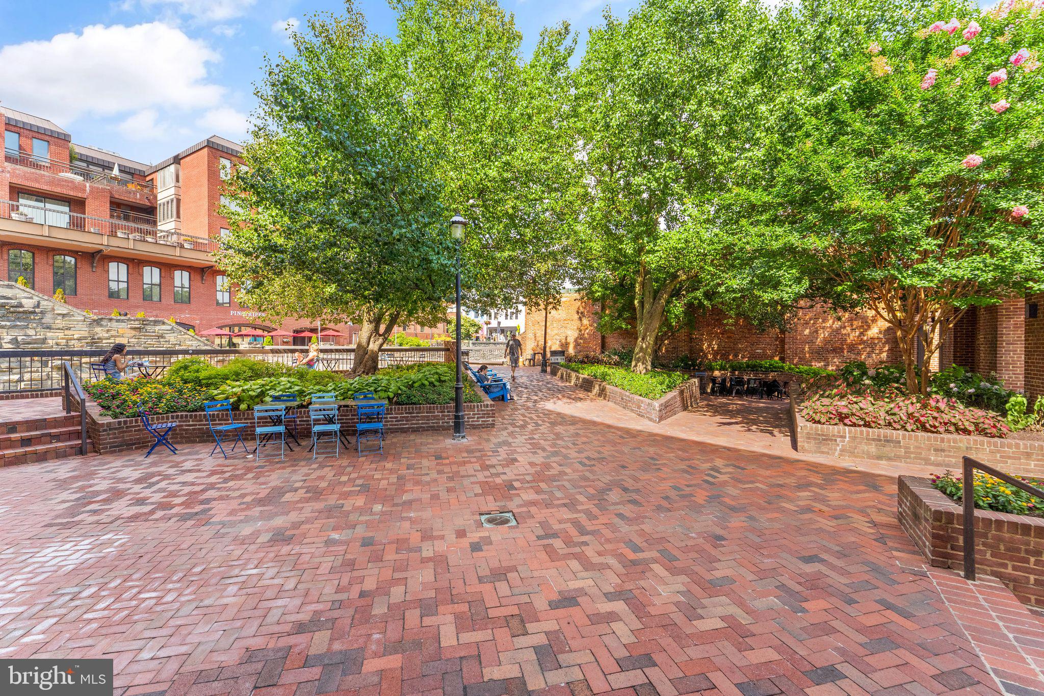 3225 Grace St NW #109