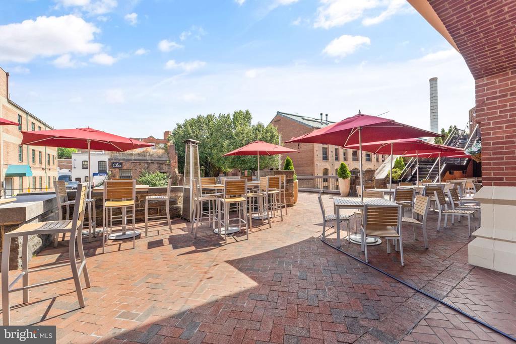 3225 Grace St NW #109