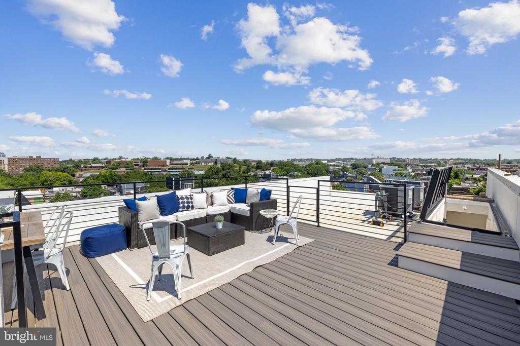 1210 Queen St NE #2