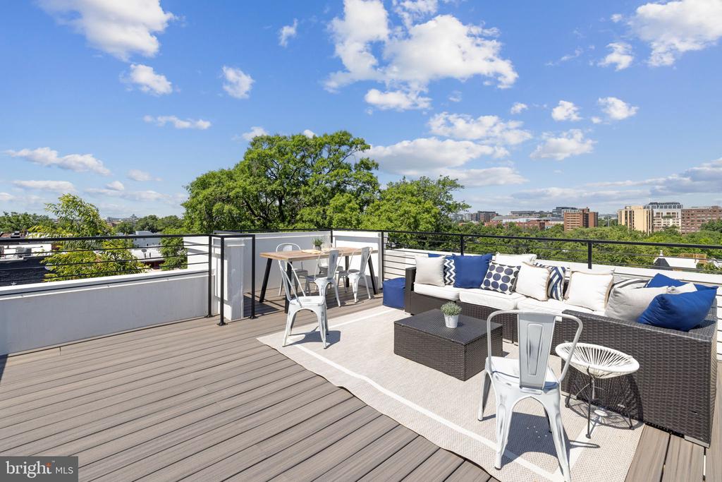 1210 Queen St NE #2