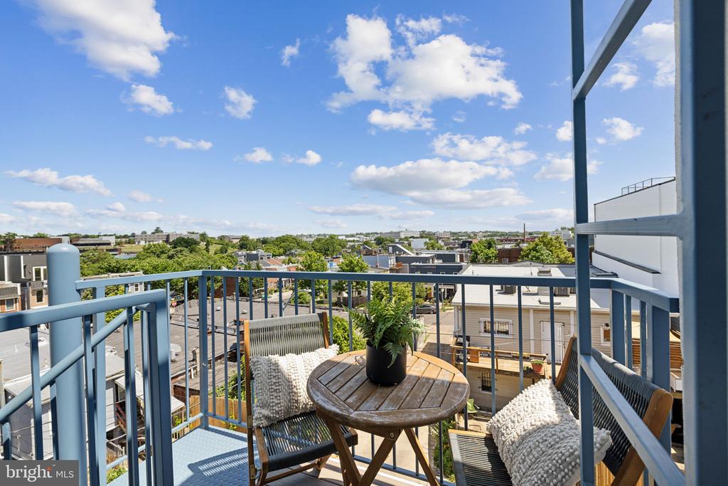 1210 Queen St NE #2