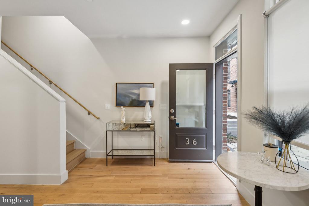 1309 E St SE #36