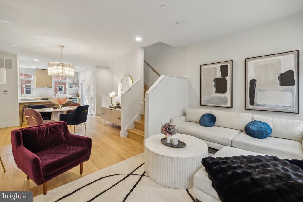 1309 E St SE #36