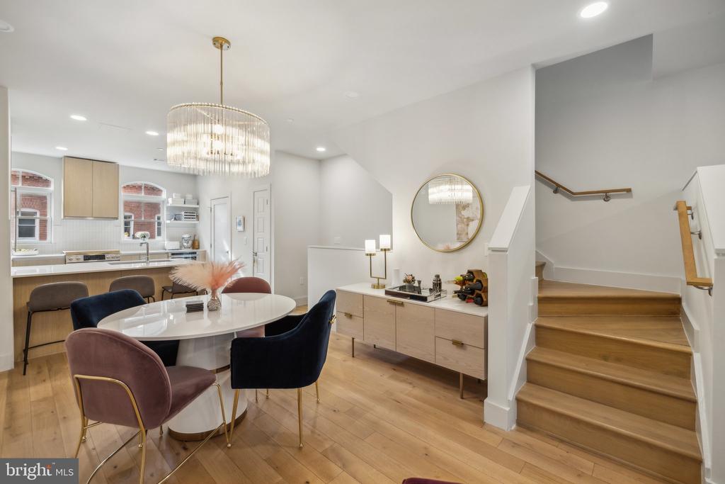 1309 E St SE #36