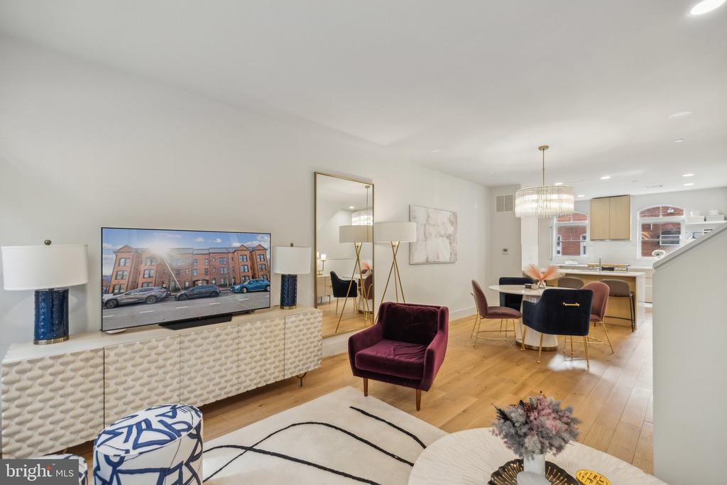 1309 E St SE #36
