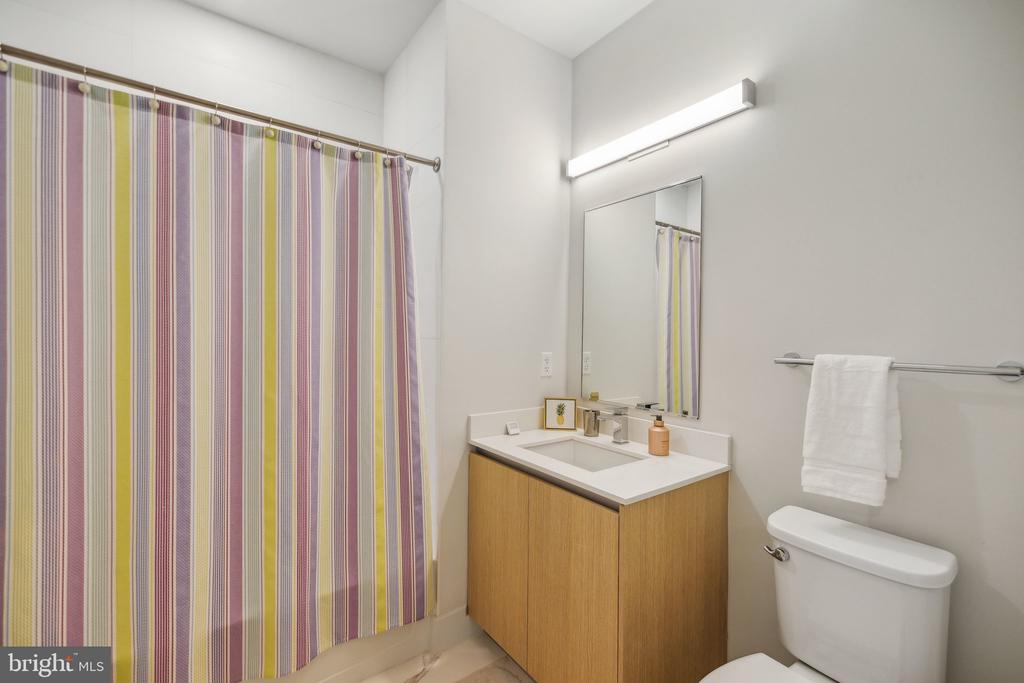 1309 E St SE #36