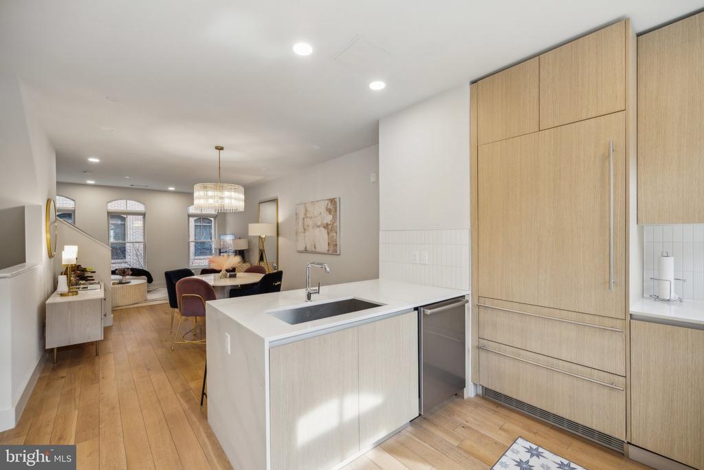 1309 E St SE #36