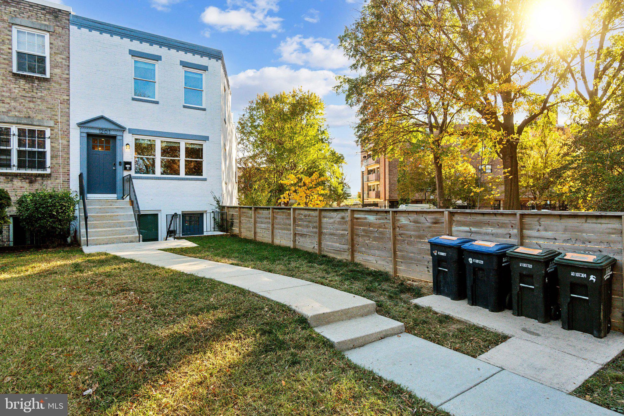 1201 Potomac Ave SE #2