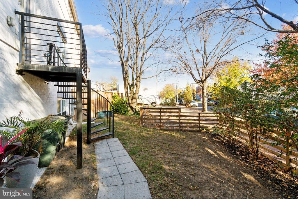 1201 Potomac Ave SE #2