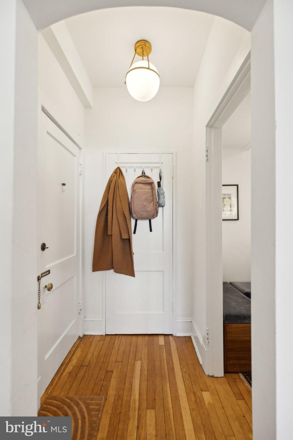 3018 Porter St NW #101