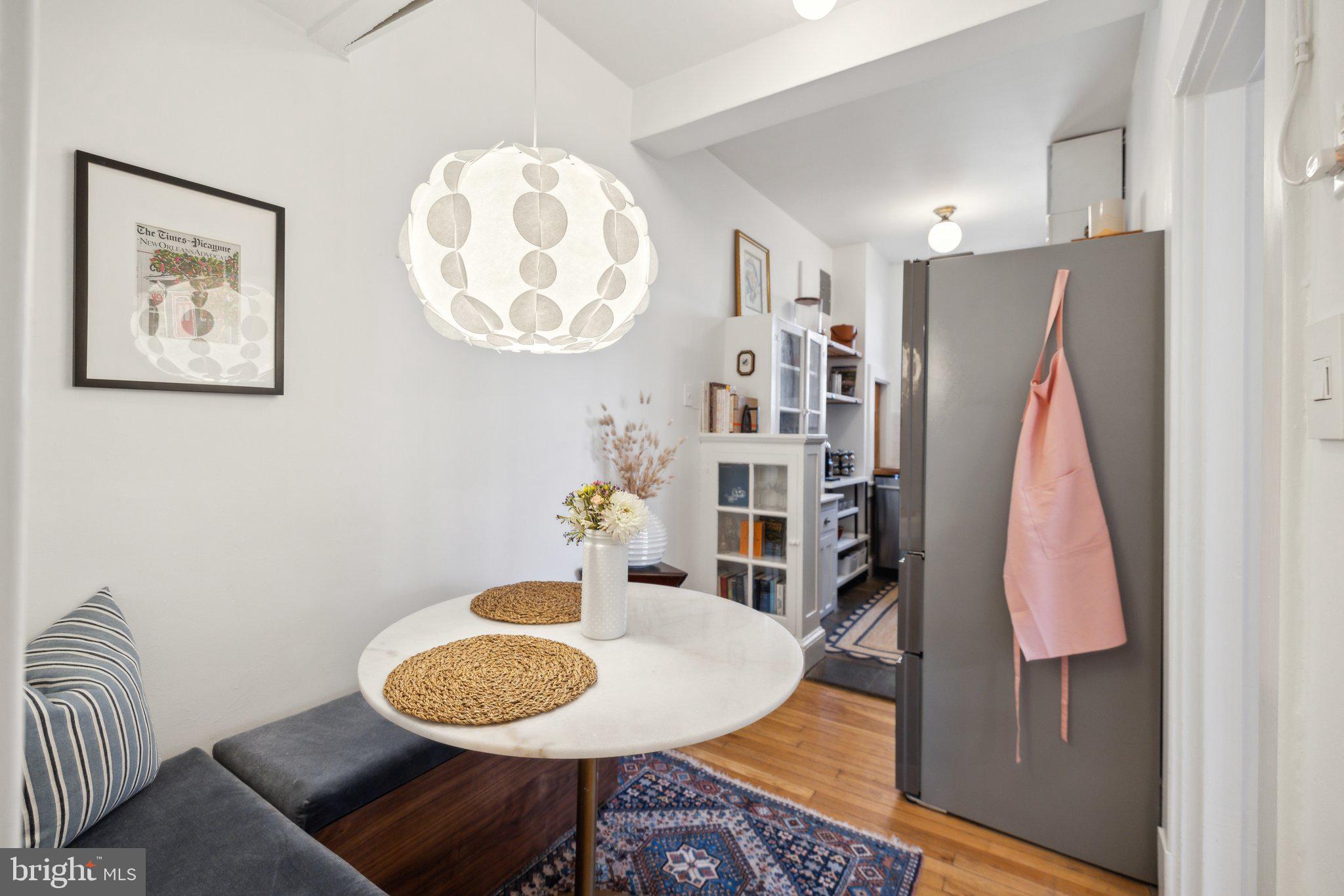 3018 Porter St NW #101