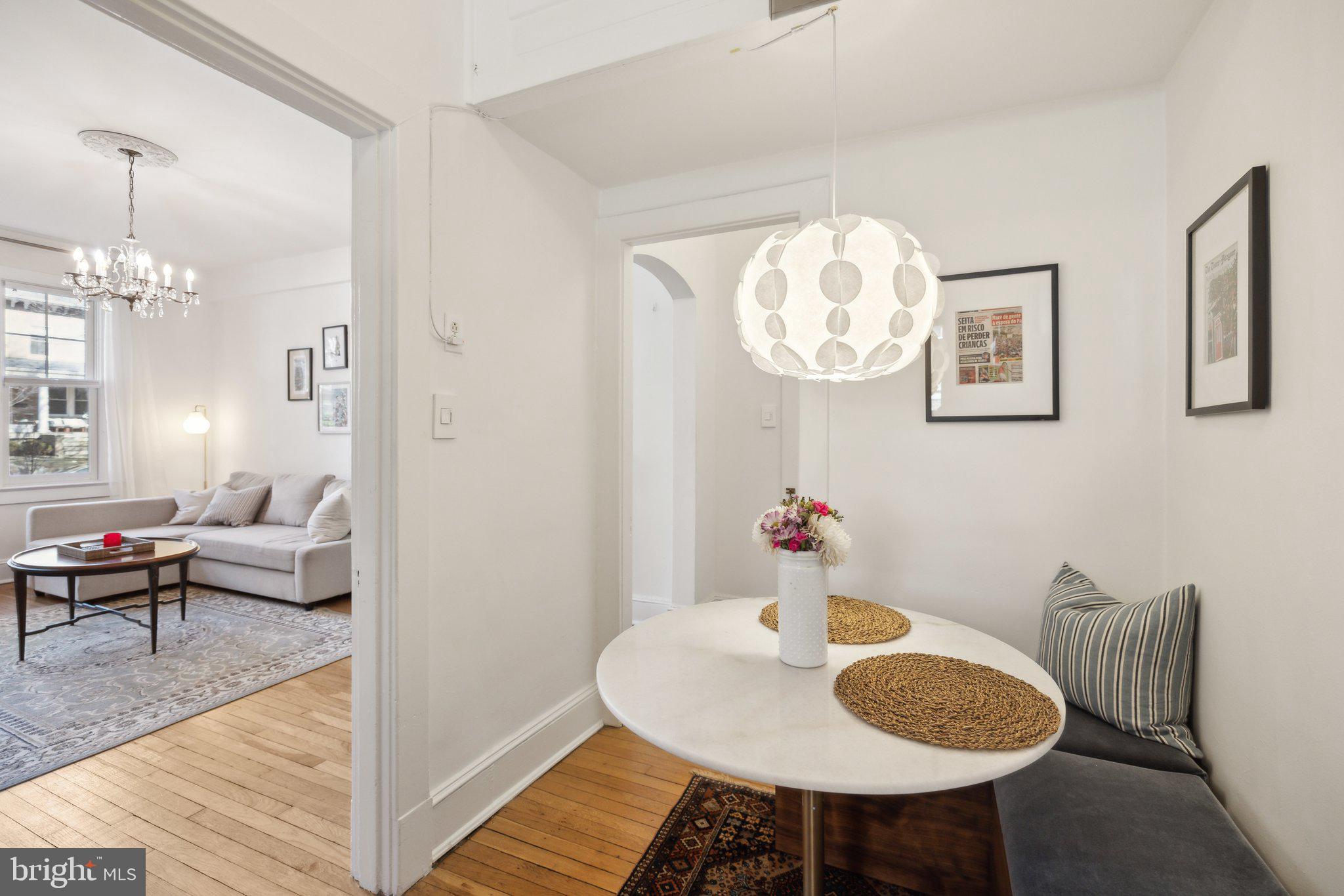 3018 Porter St NW #101