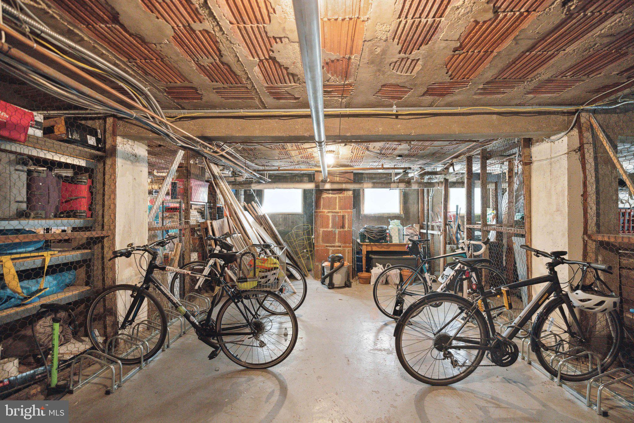 3018 Porter St NW #101