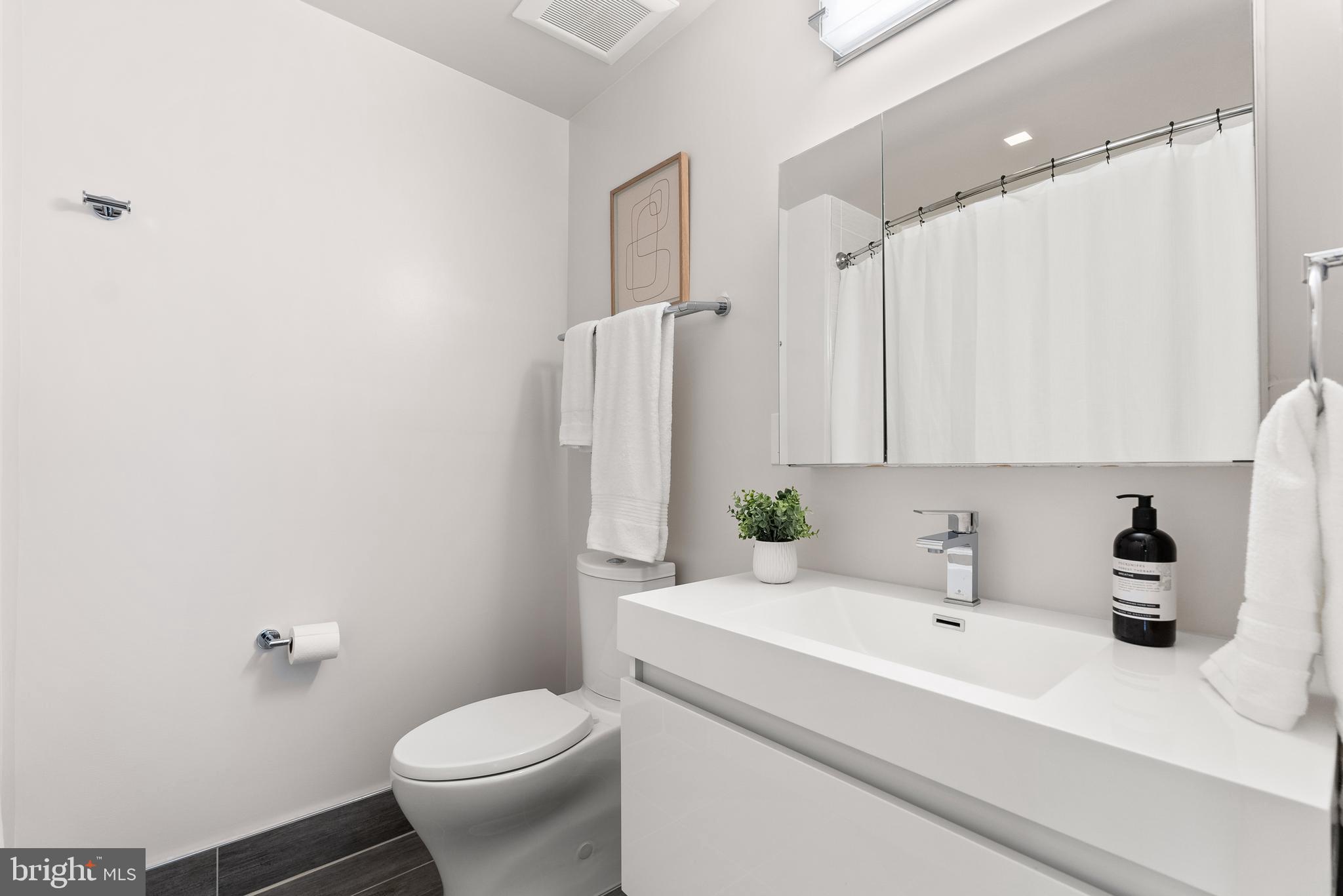 1001 MONROE STREET NW 1