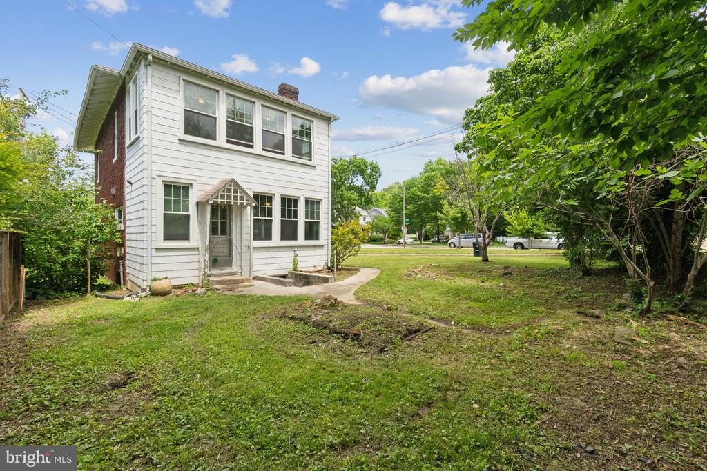 4100 Jenifer St NW