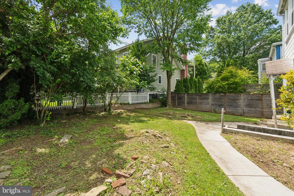 4100 Jenifer St NW