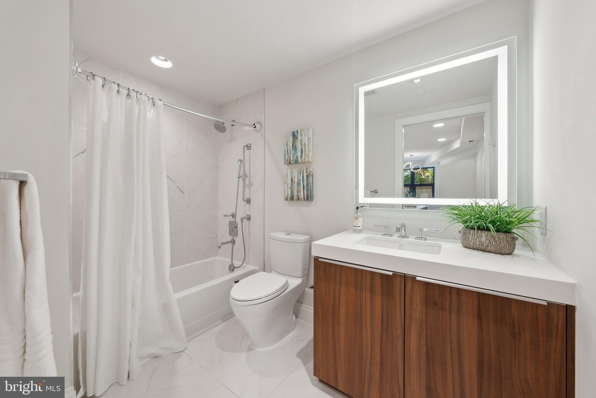 1427 RHODE ISLAND AVE NW #L01