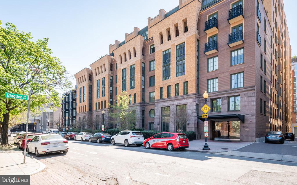 910 M STREET NW 202