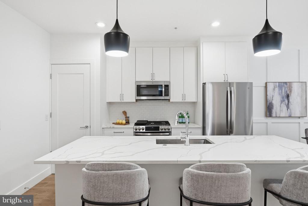 2234 11TH STREET NW Unit: T02