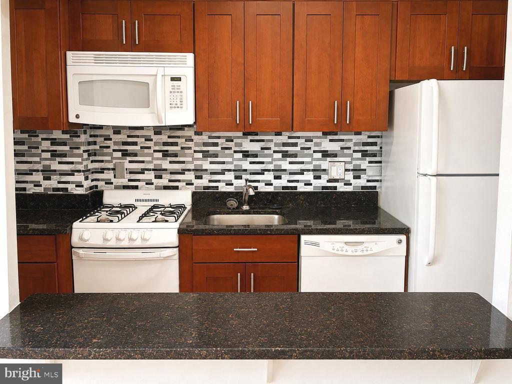 1260 21ST STREET NW Unit: 301