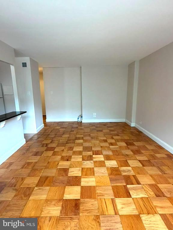 1260 21ST STREET NW Unit: 301