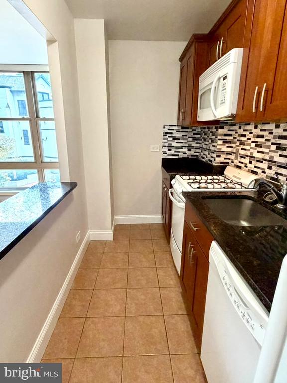 1260 21ST STREET NW Unit: 301
