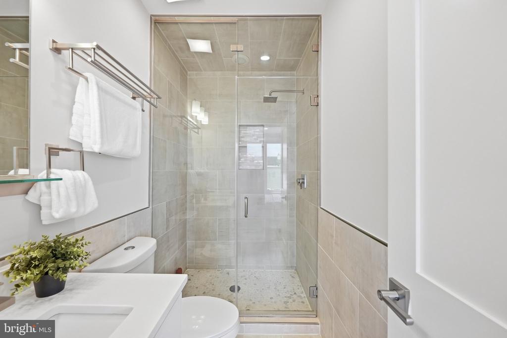 115 U STREET NE Unit: 2