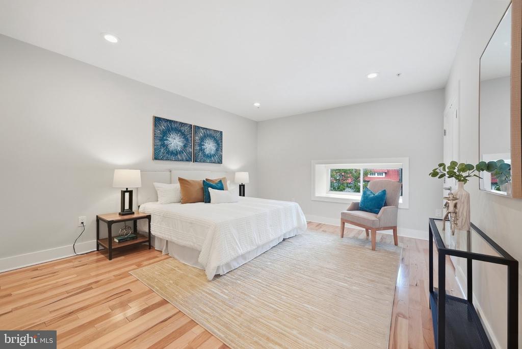 115 U STREET NE Unit: 2