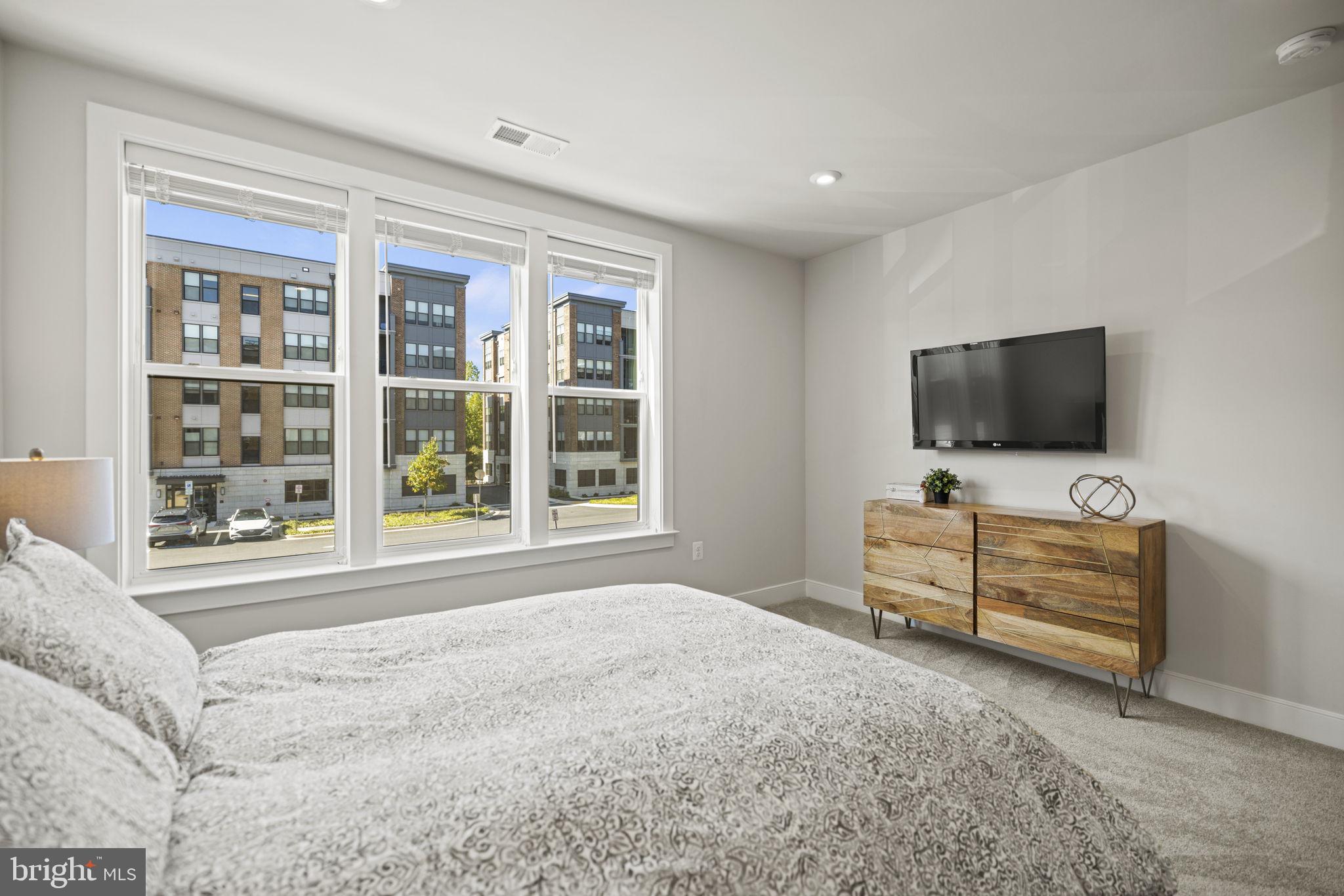 3507 Bellflower Ln #101