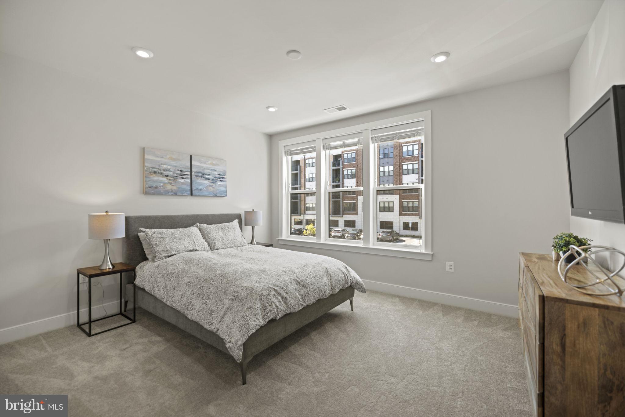 3507 Bellflower Ln #101