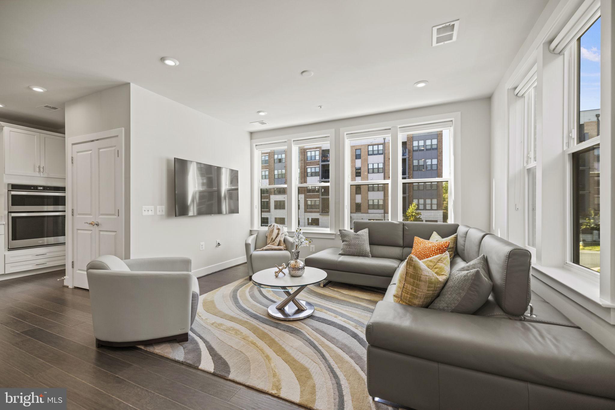 3507 Bellflower Ln #101