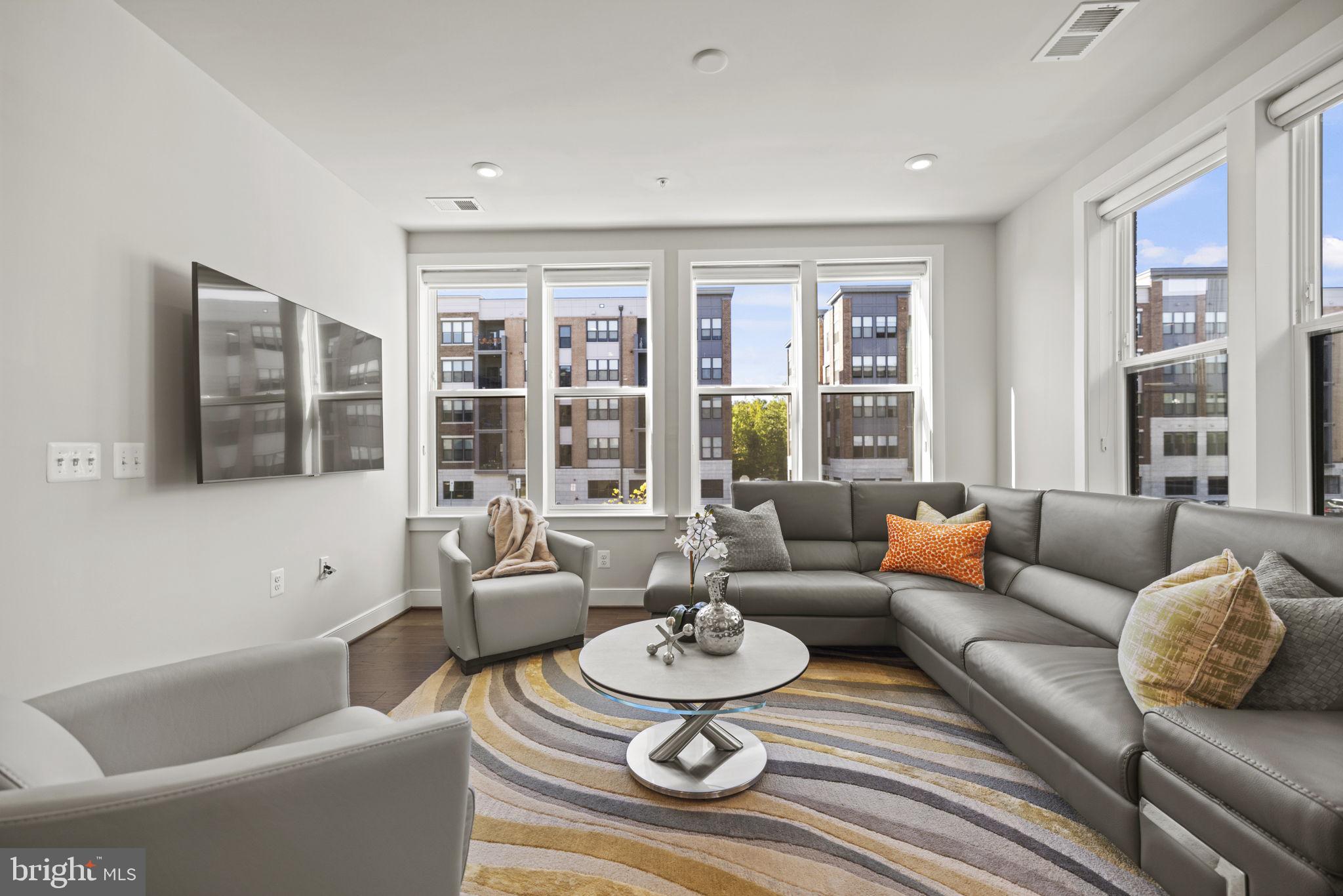 3507 Bellflower Ln #101