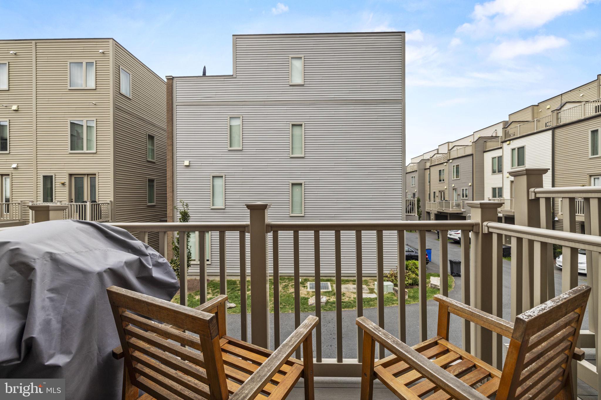 850 Thompson Cres #51