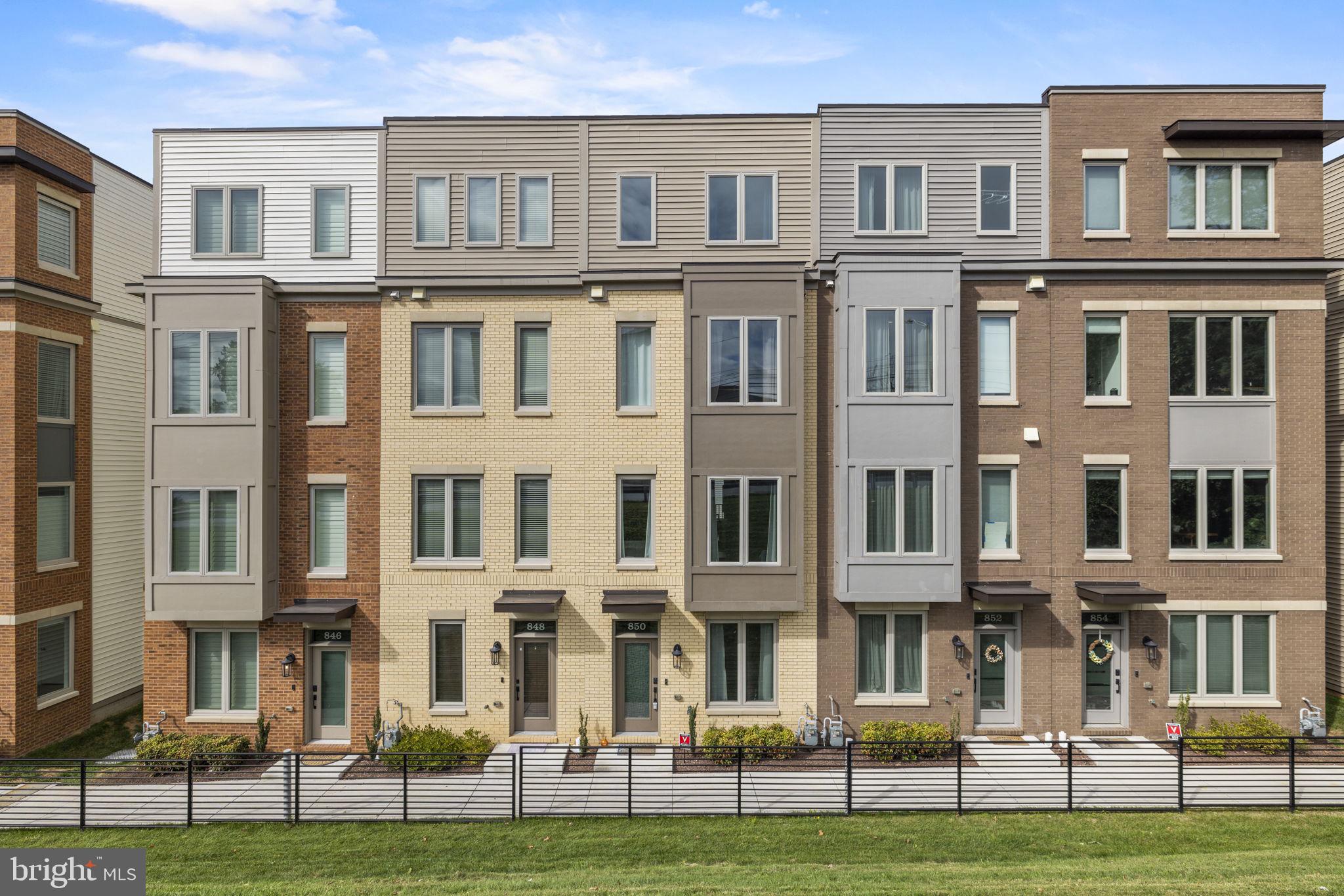 850 Thompson Cres #51