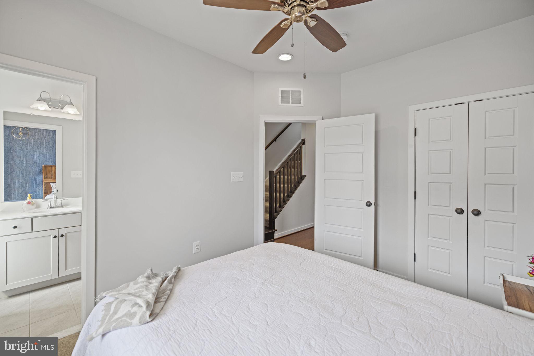 850 Thompson Cres #51