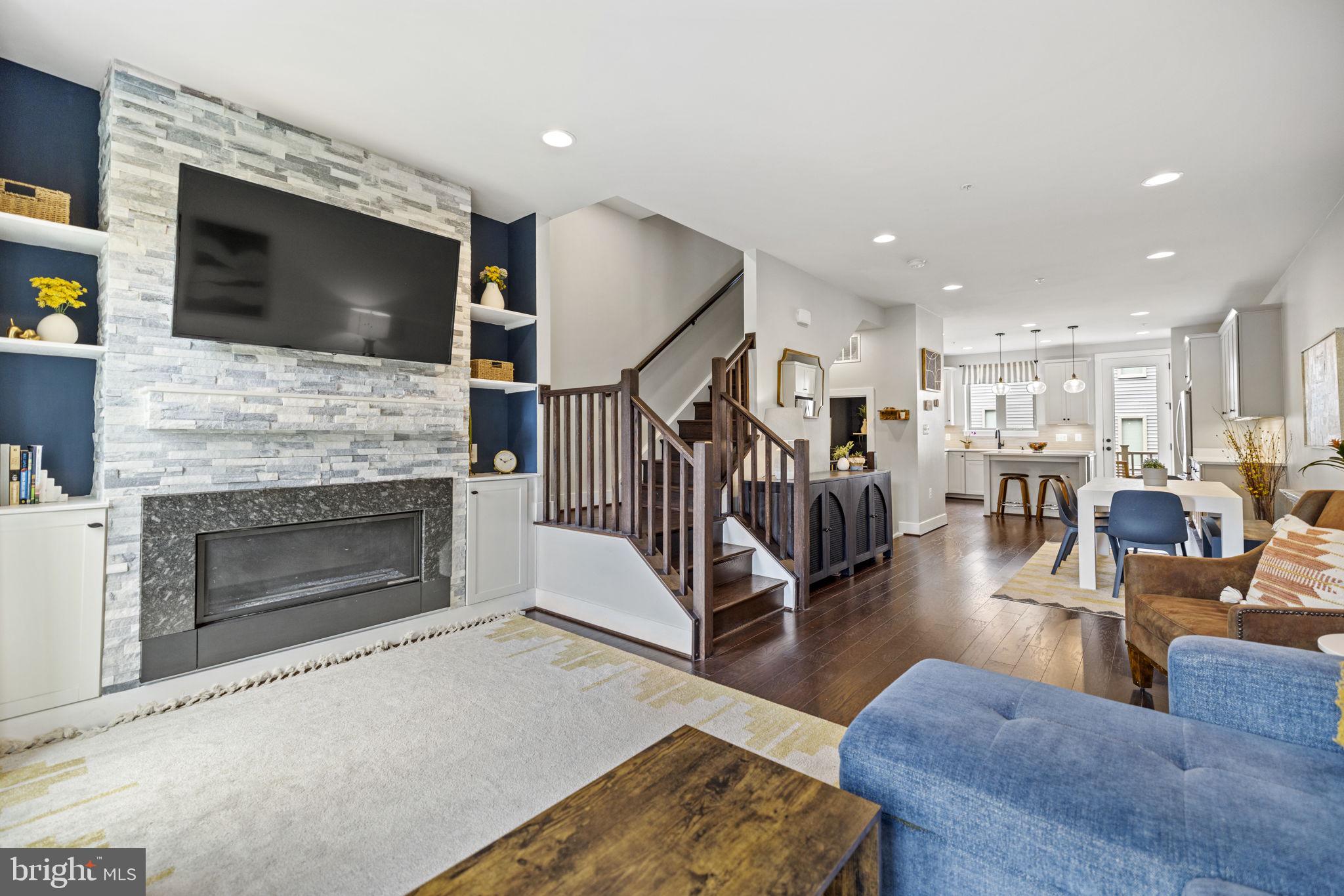 850 Thompson Cres #51