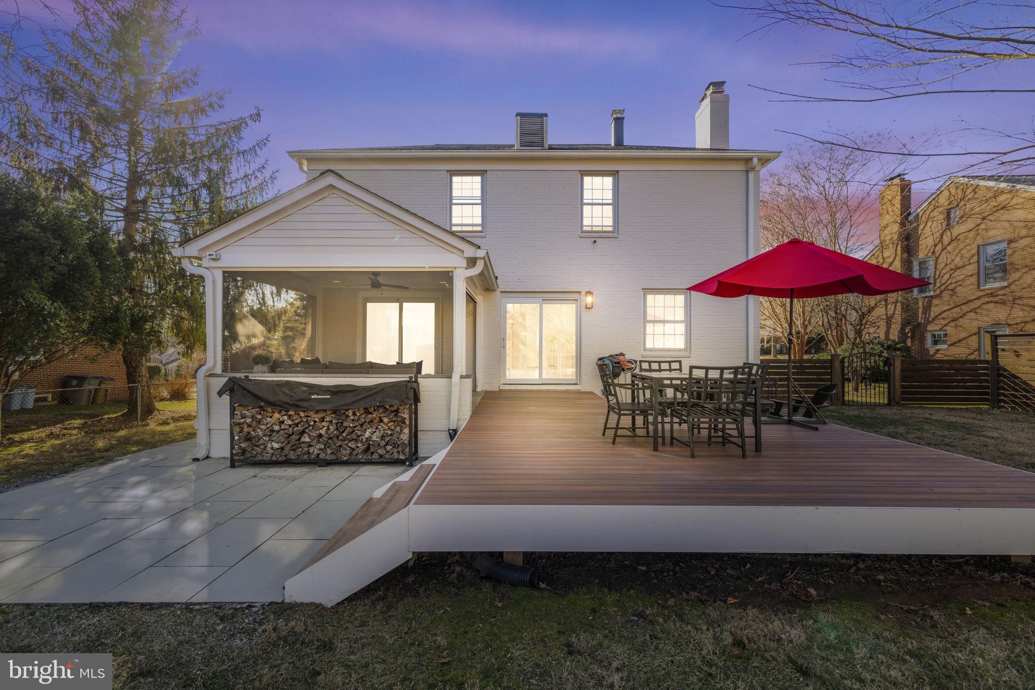 615 Blossom Dr