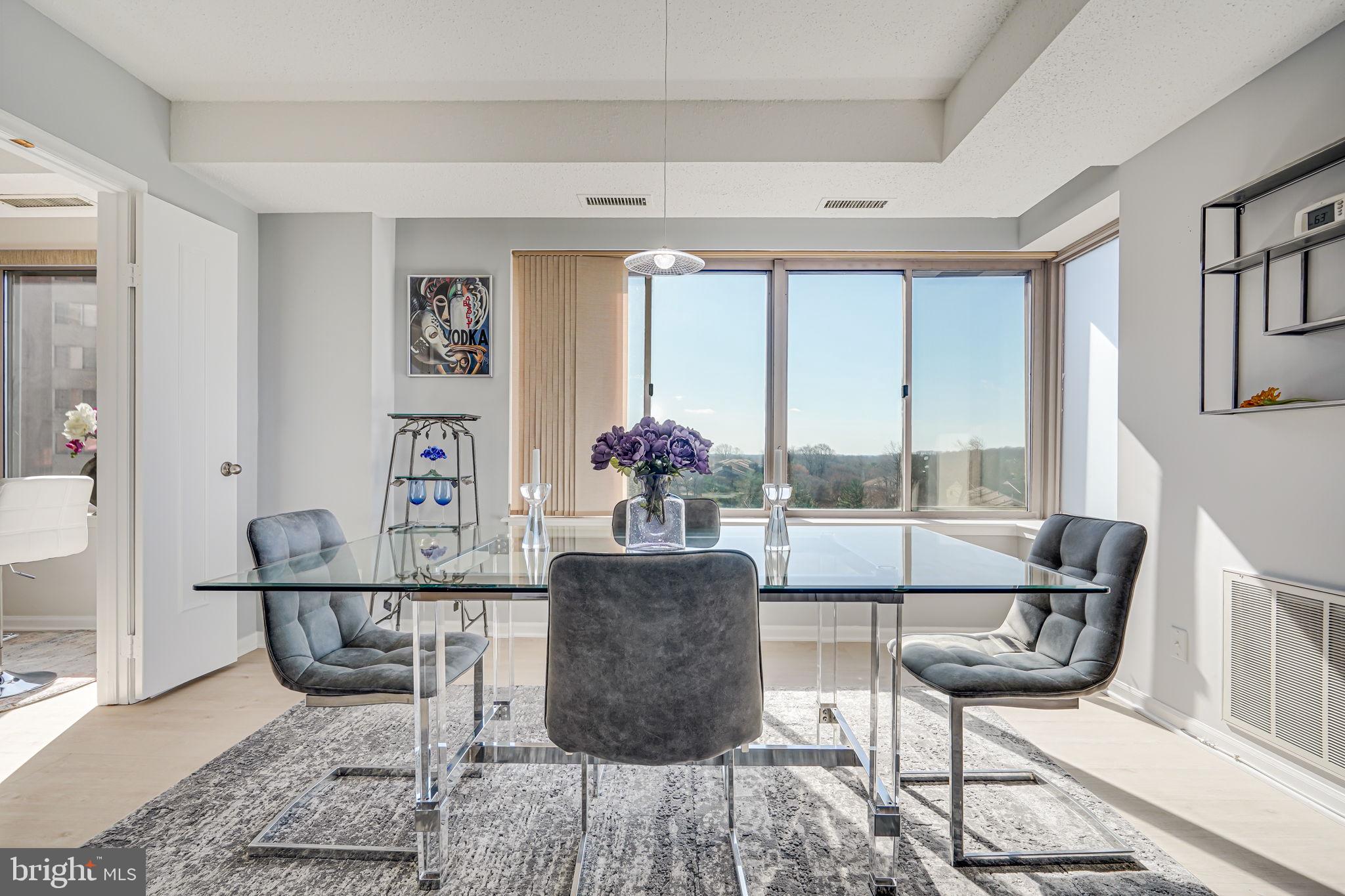 5802 Nicholson #2-703