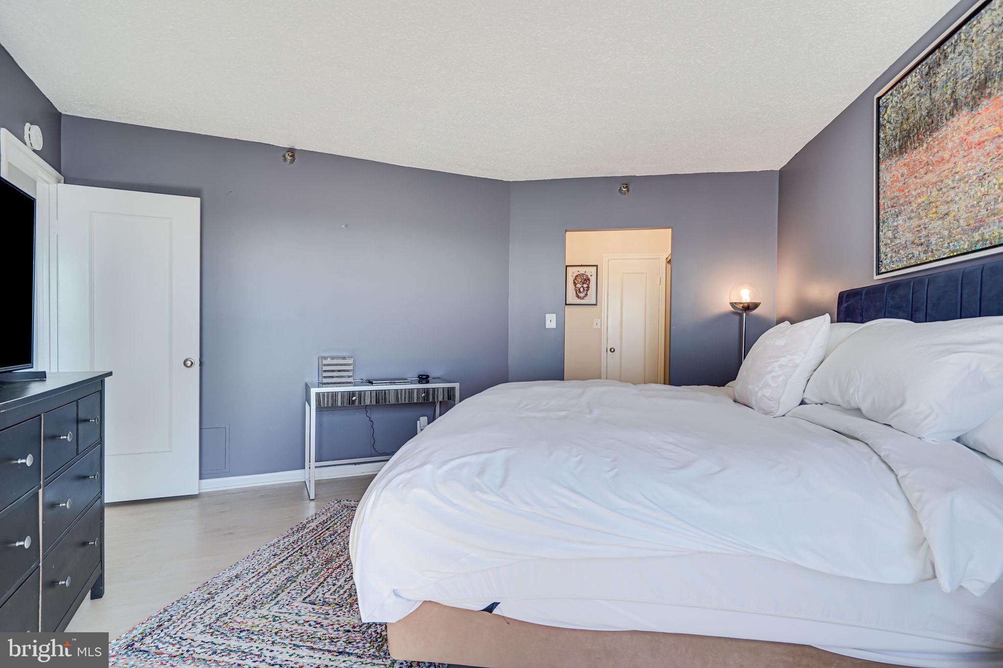 5802 Nicholson #2-703