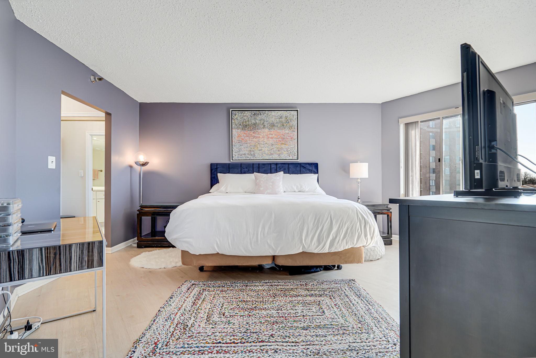 5802 Nicholson #2-703