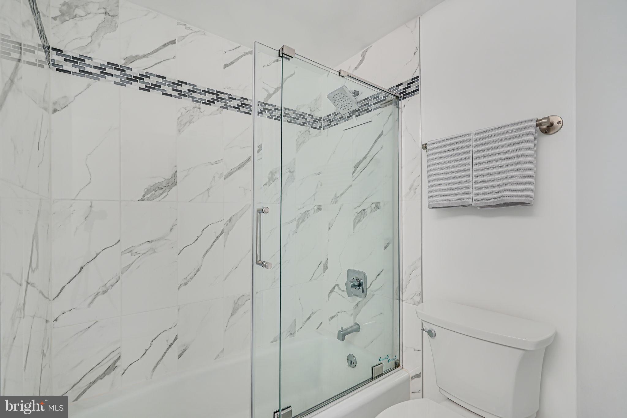 5802 Nicholson #2-703