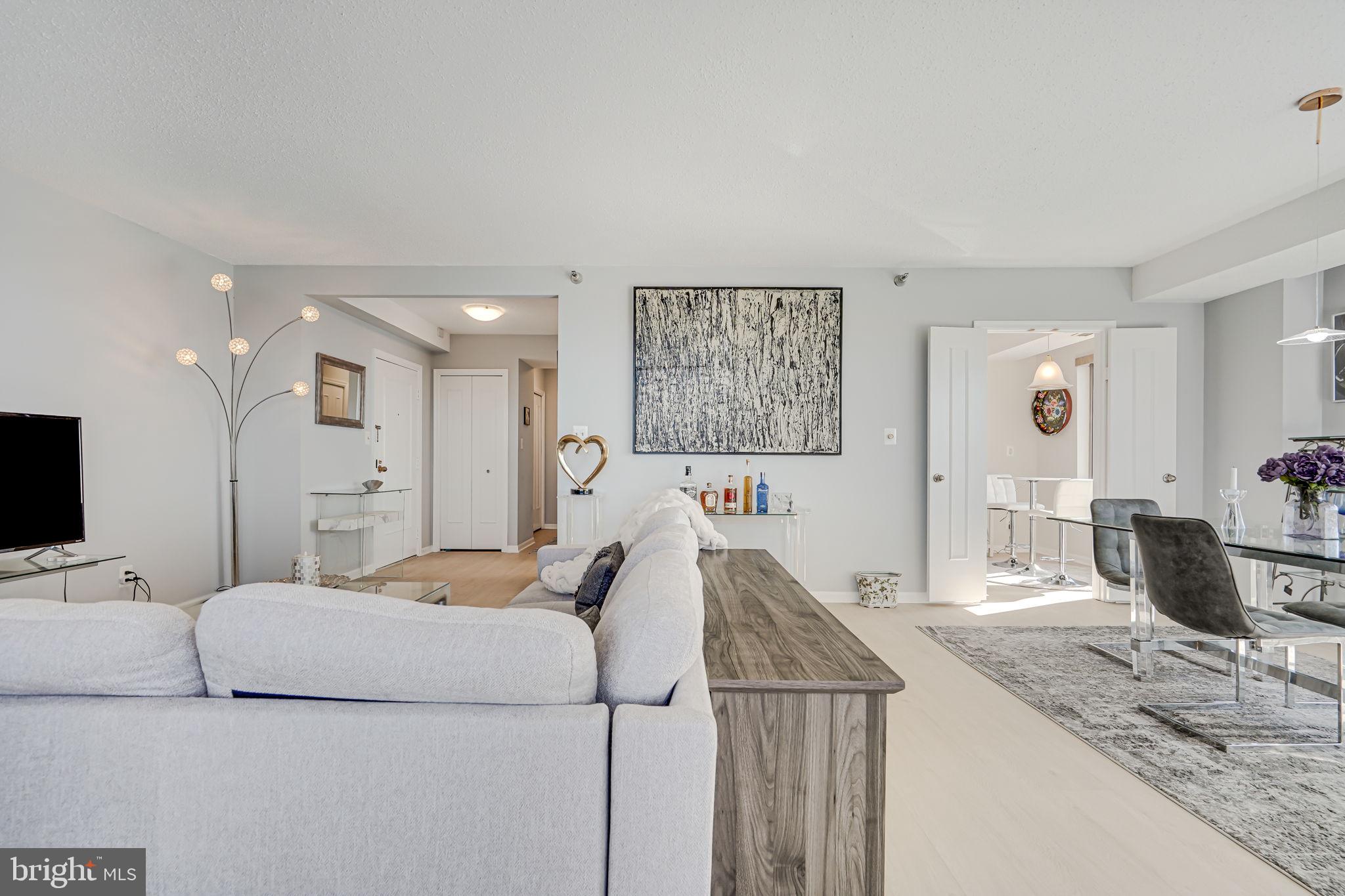 5802 Nicholson #2-703