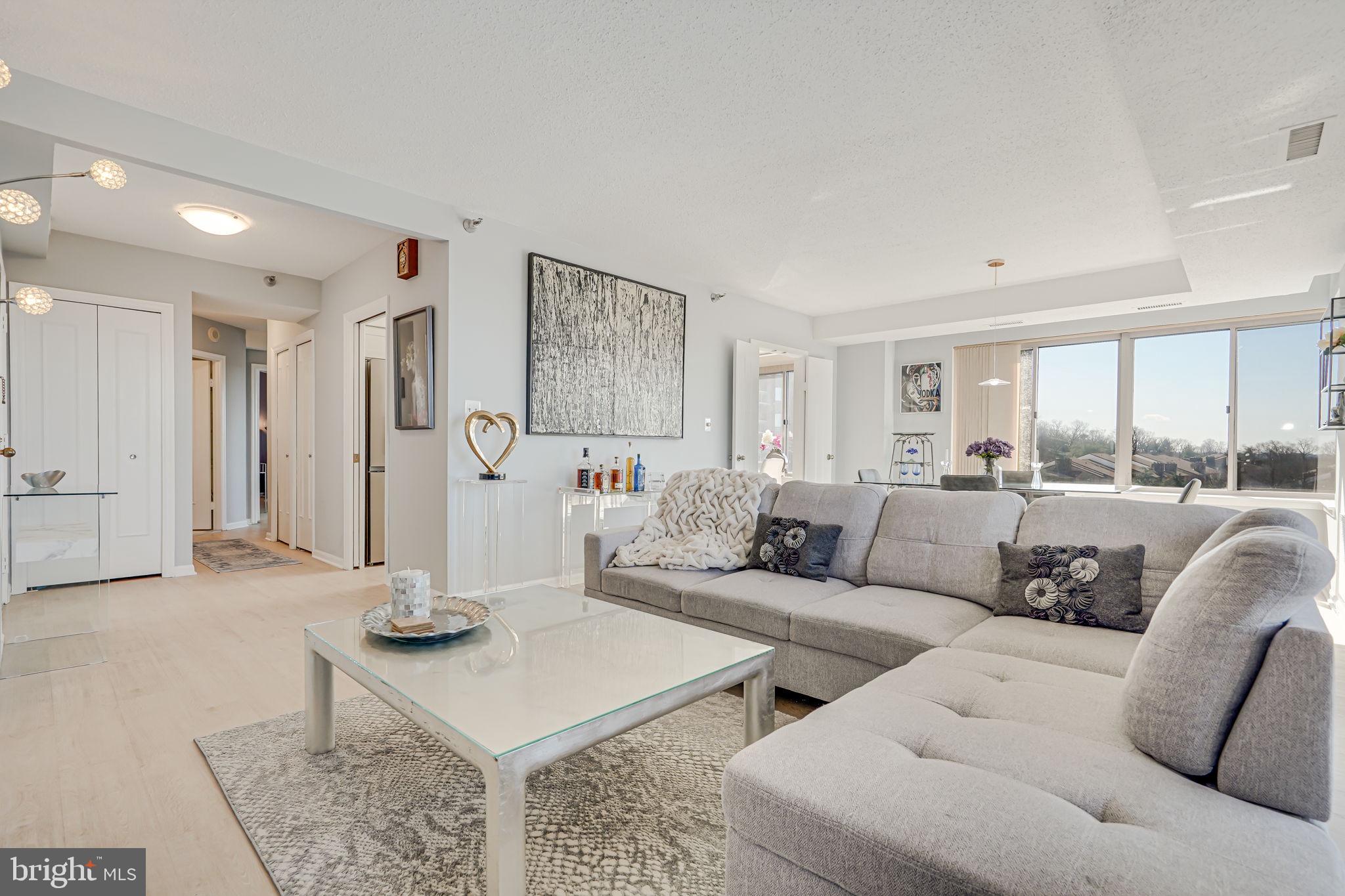 5802 Nicholson #2-703