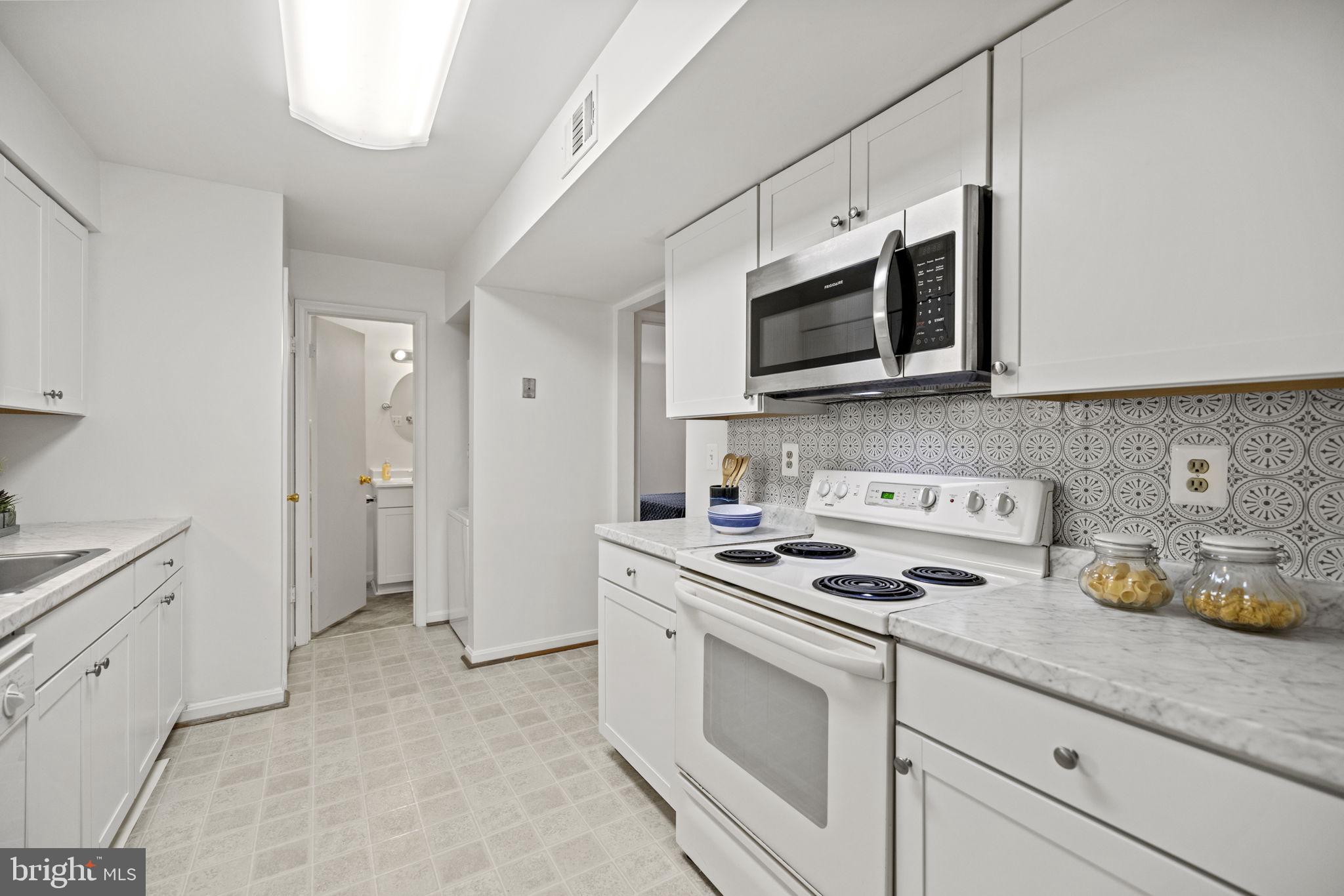 20201 Shipley Ter #102