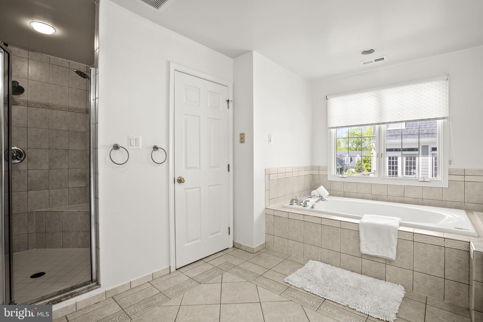 6409 Little Leigh Ct