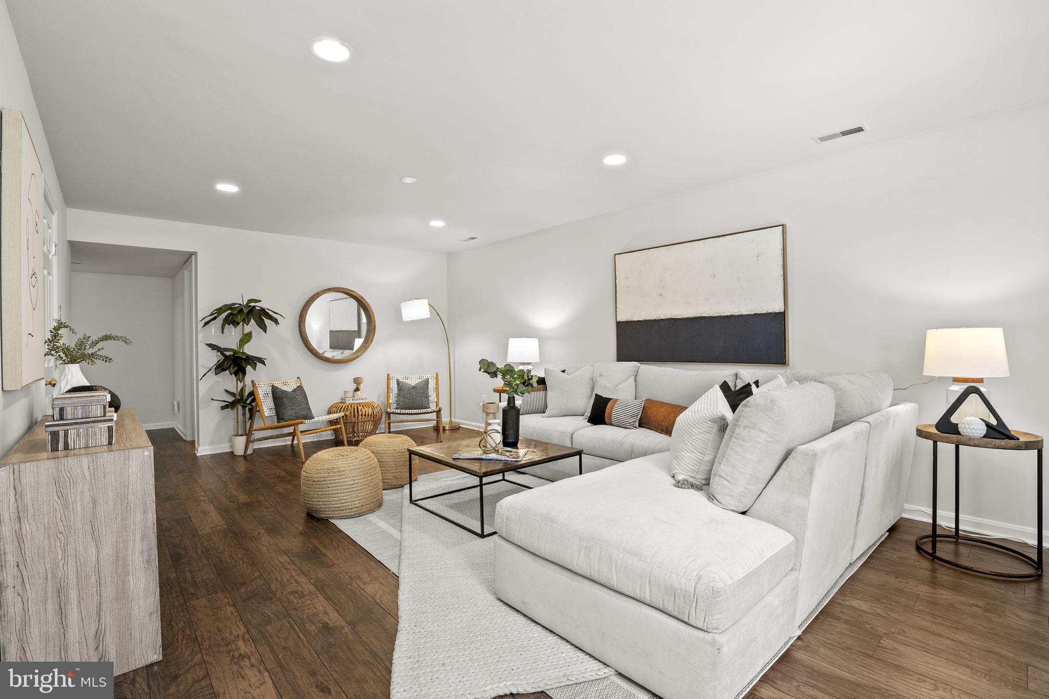 6409 Little Leigh Ct